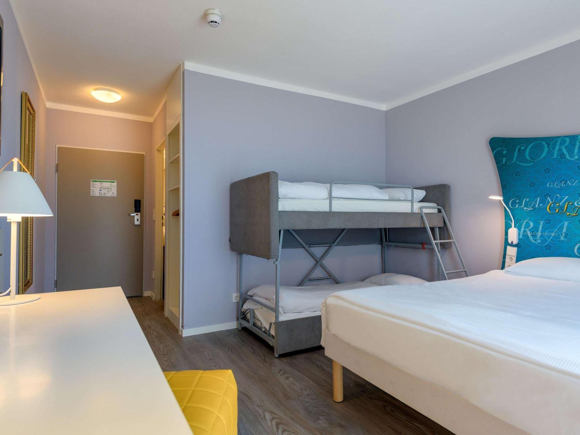 Ibis Styles Regensburg Hotel Exterior foto