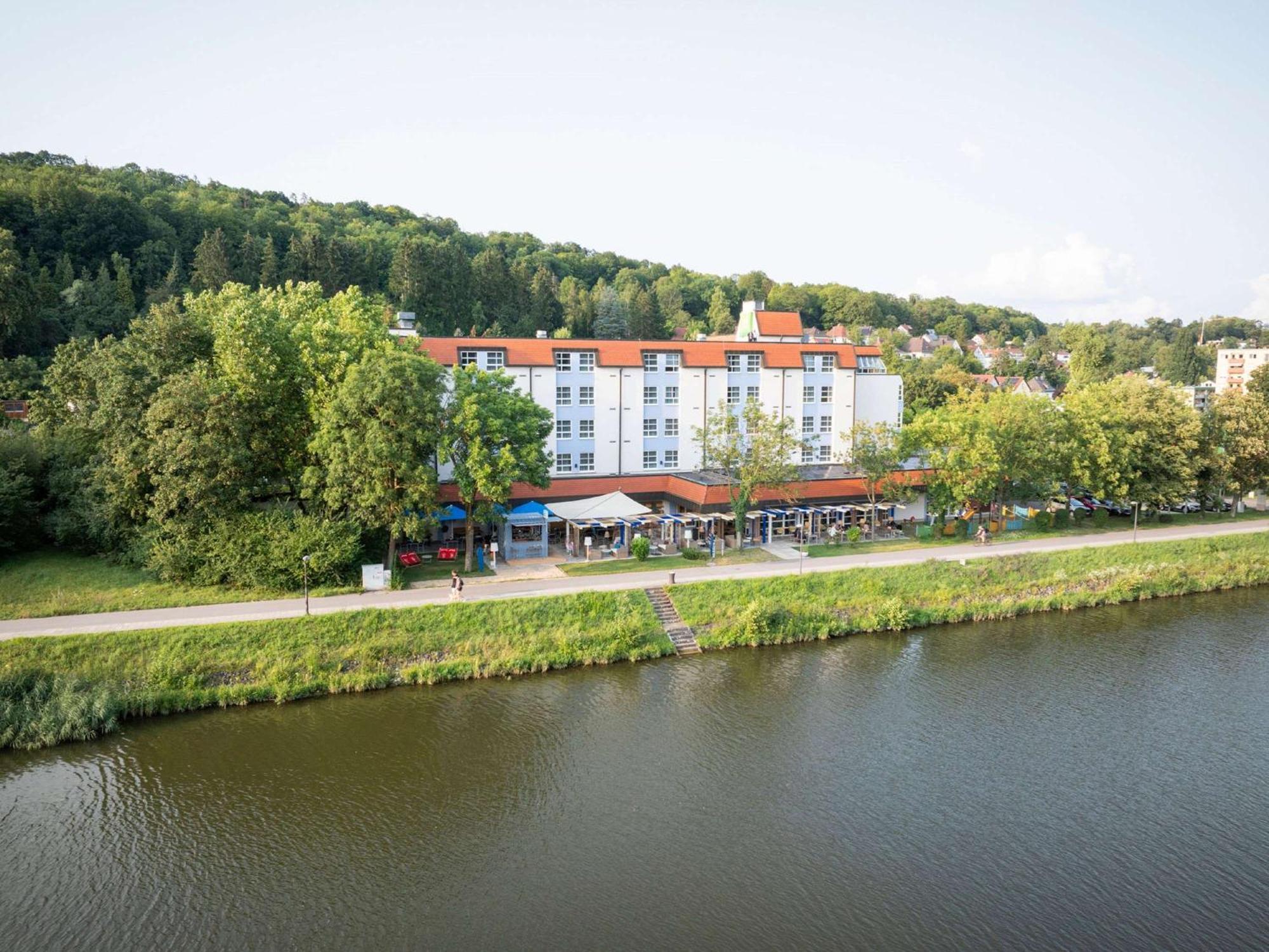 Ibis Styles Regensburg Hotel Exterior foto