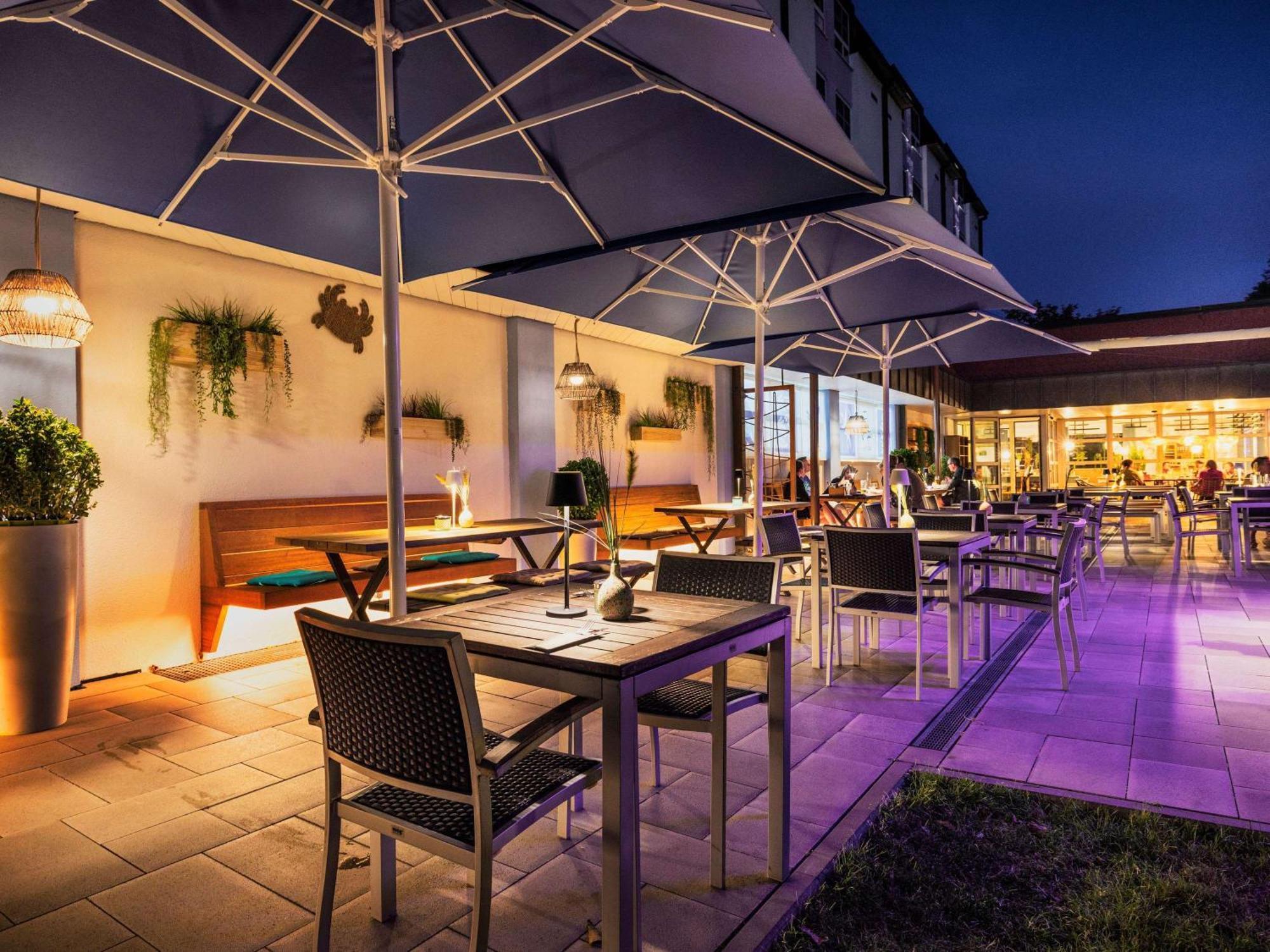 Ibis Styles Regensburg Hotel Exterior foto