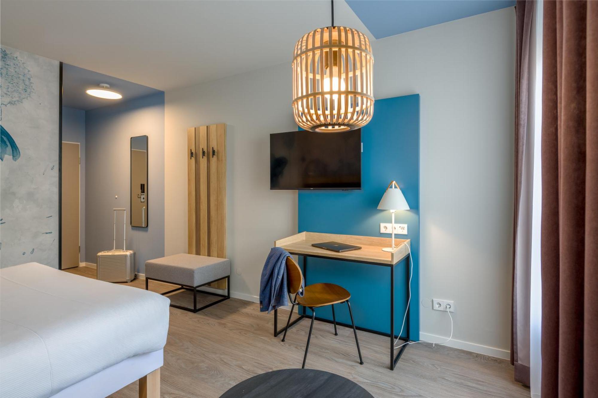Ibis Styles Regensburg Hotel Exterior foto